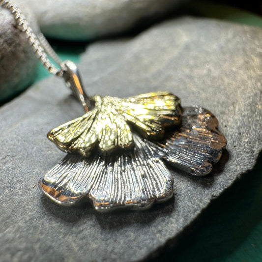 Serene Gingko Necklace