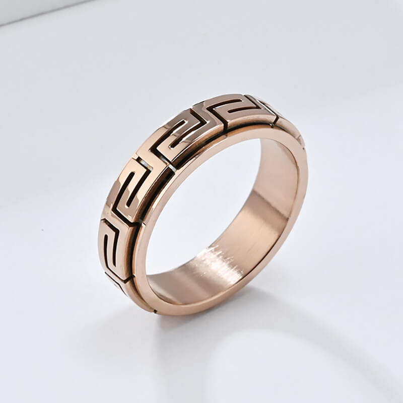 Minimalist Great Wall Pattern Stainless Steel Spinner Ring