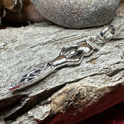 Danu Claddagh Necklace