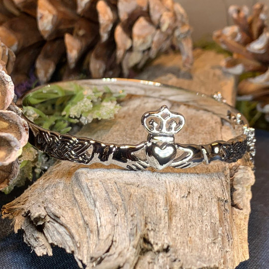 Claddagh Irish Bracelet