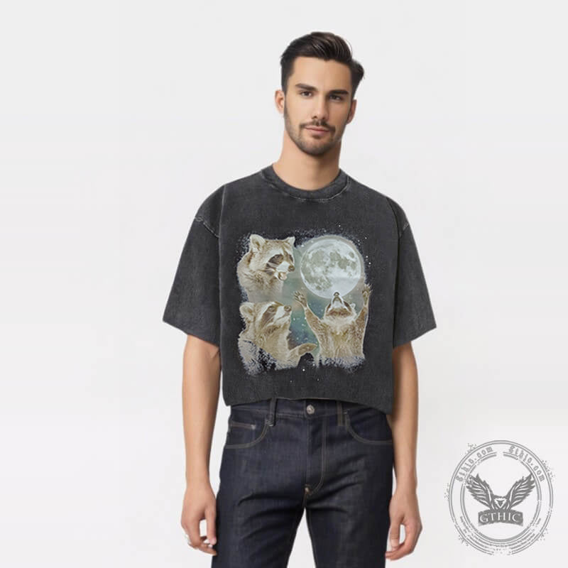 Racoons Howling At The Moon T-shirt