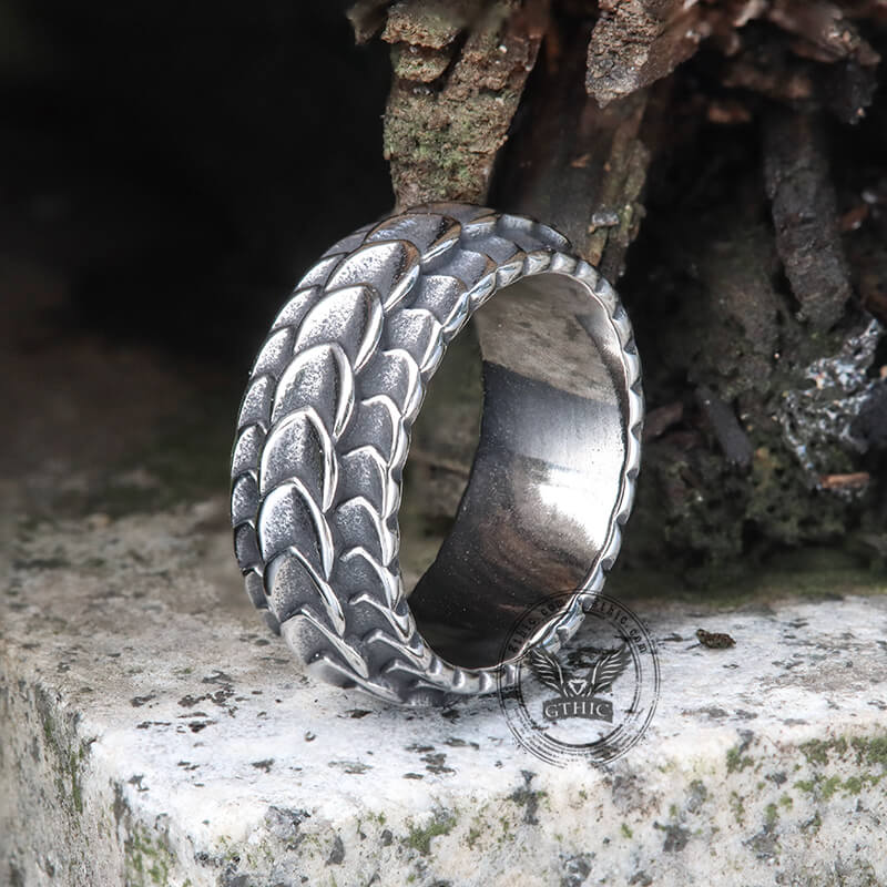 Retro Dragon Spine Stainless Steel Ring