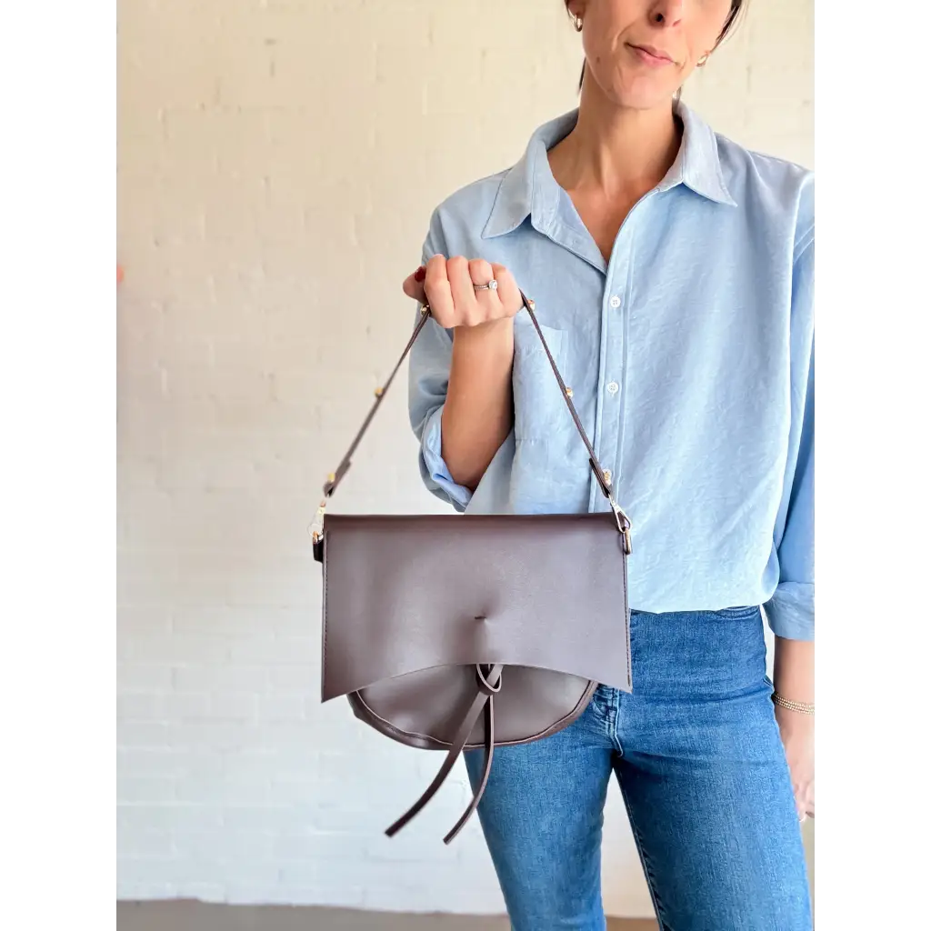 Roxie Saddle Crossbody Bag
