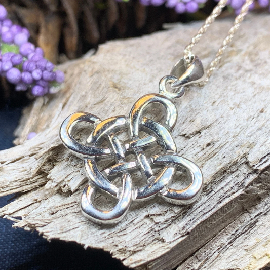 Four Points Celtic Knot Necklace