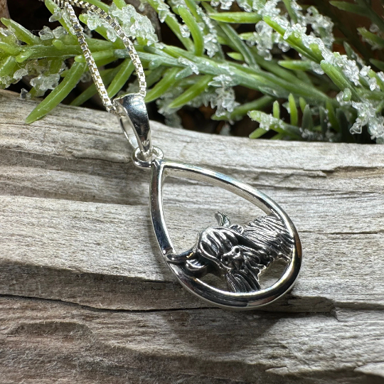 Little Hamish Highland Cow Necklace
